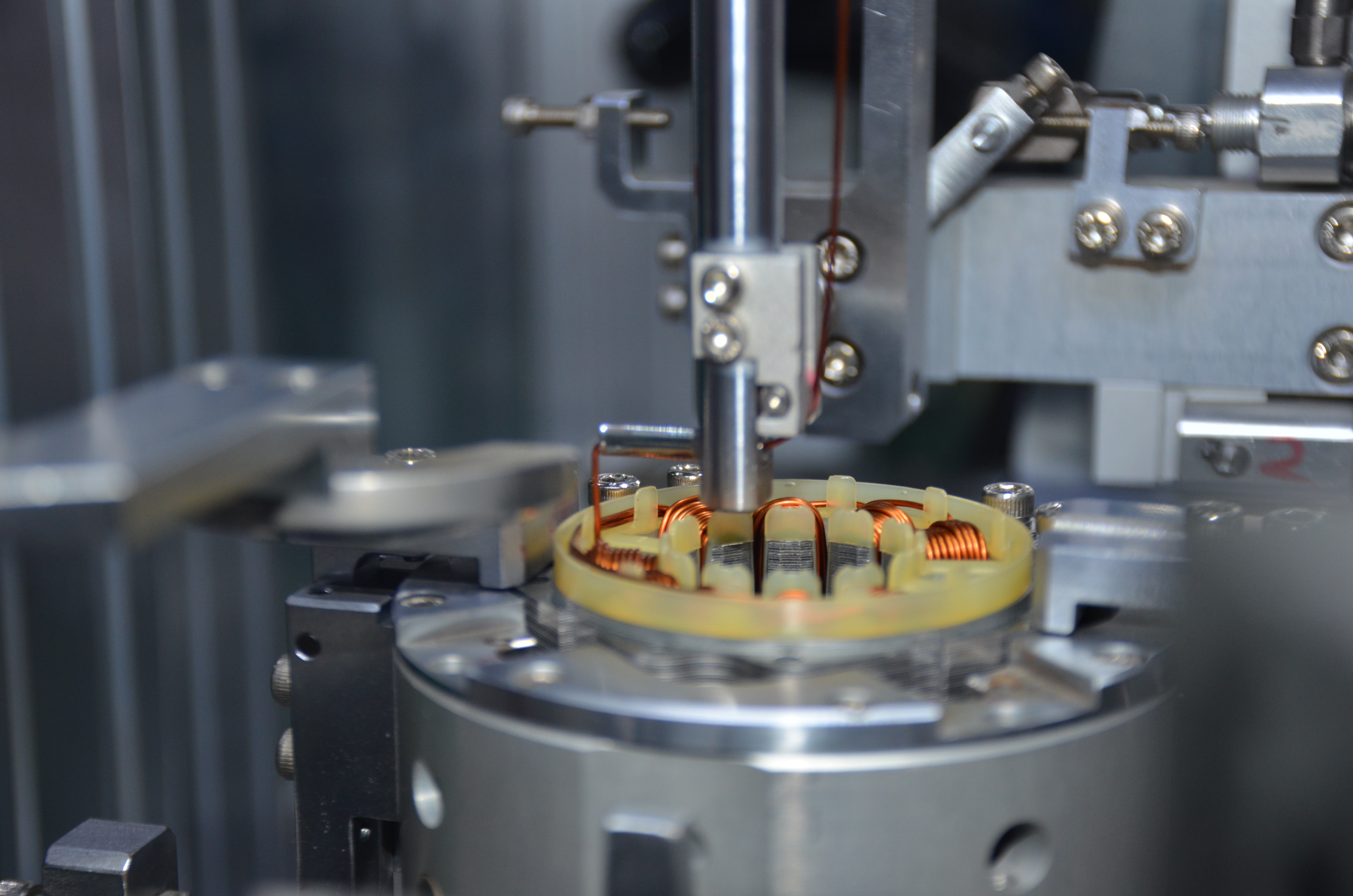 电机定子内绕绕线机-马达定子内绕线机-合利士智能装备